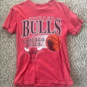 Abercrombie Chicago Bulls Tee
